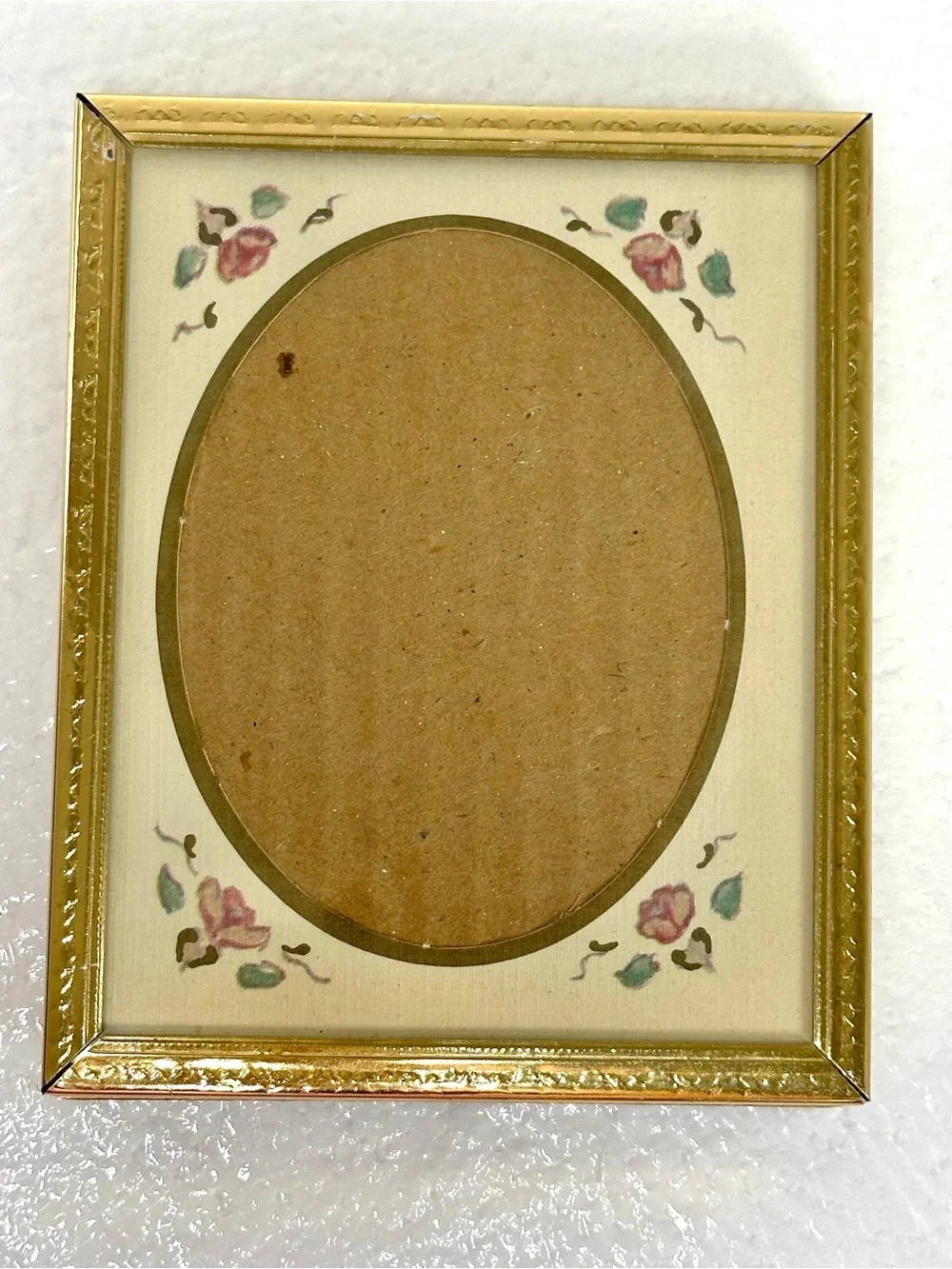 Vintage Gold Detailed Picture Frame with Floral Design Oval Mat